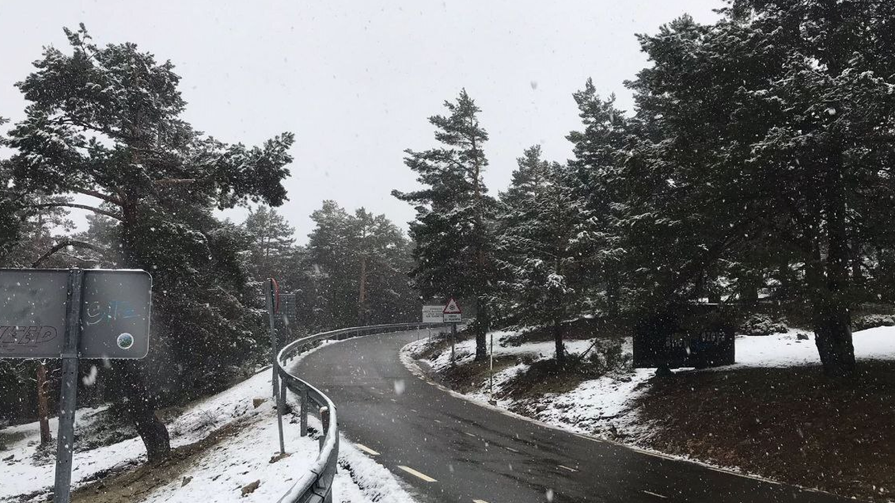Aviso de nieve en la Sierra de Madrid por encima de los 1.300 metros