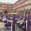 La tamborrada de Resurrección en la Plaza Mayor pone fin a la Semana Santa madrileña