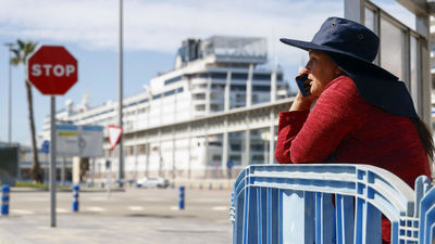 Retenido un crucero en Barcelona porque 69 pasajeros bolivianos carecen de visado válido