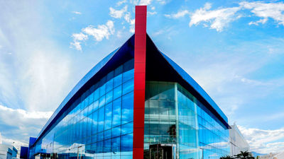 Controlado un incendio en la planta de Dulcesol en Gandía