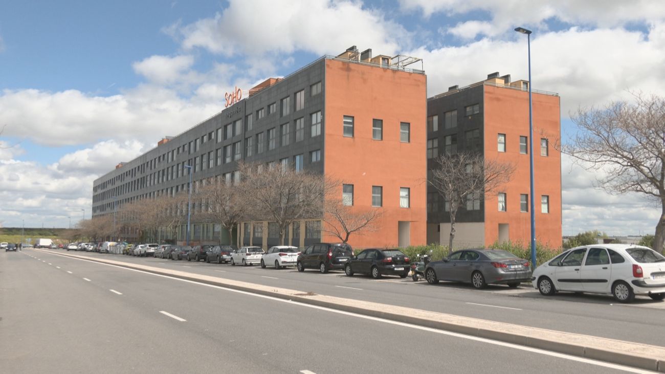 Noche sin luz para los okupas de Leganés por la intervención de los vecinos