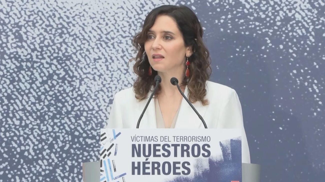 Ayuso critica que Bildu proponga empleo y vivienda para  presos de ETA "como si el Estado les tuviera que pedir perdón"