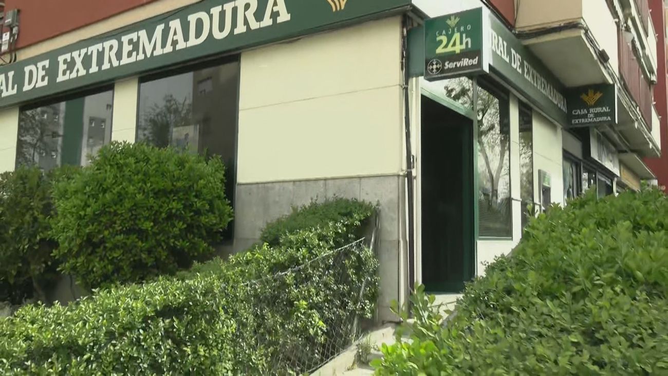 Un empleado trunca el atraco a un banco de Móstoles por dos ladrones que son, además, cuñados