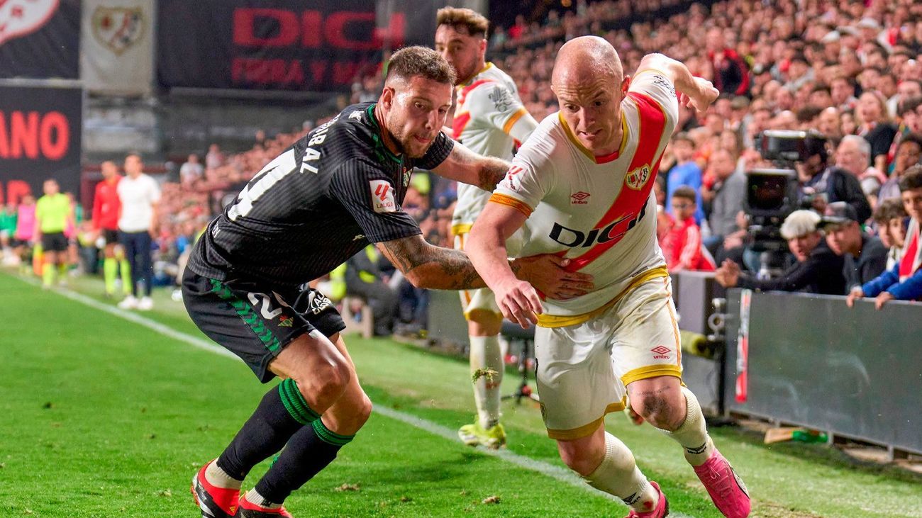 Isi Palazón ante el Betis