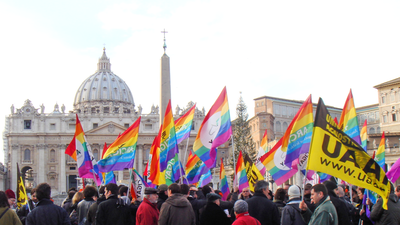 El Vaticano tacha el cambio de sexo y la maternidad subrogada de violación de la dignidad