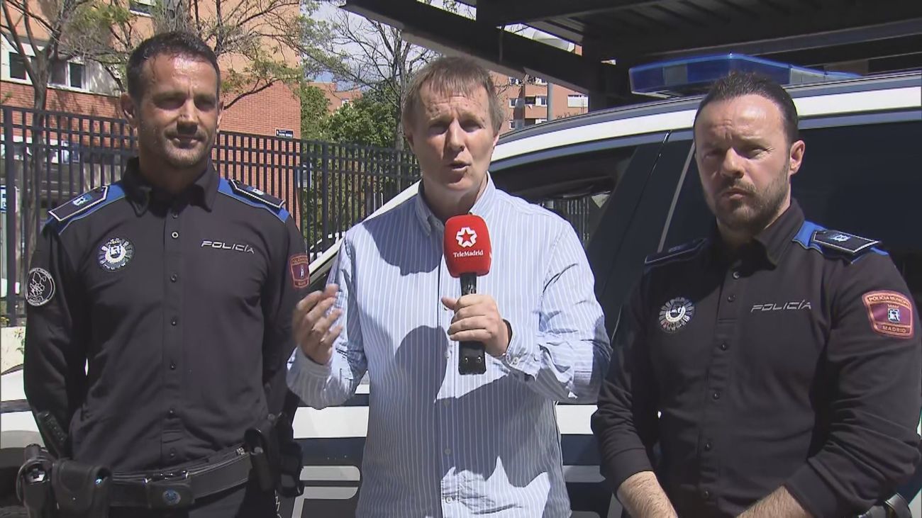 Dos policías salvan en Villaverde a un bebé de apenas un mes de morir atragantado