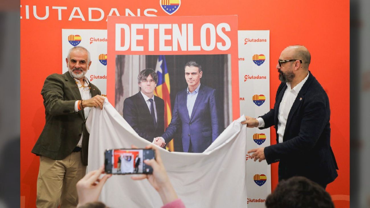 Ciutadans presenta su cartel electoral para las catalanas hecho con Inteligencia Artificial