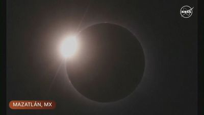 El sol se apaga durante 4 minutos en un nuevo eclipse solar completo