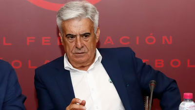 Pedro Rocha presenta 107 avales a la Comisión Electoral de la RFEF