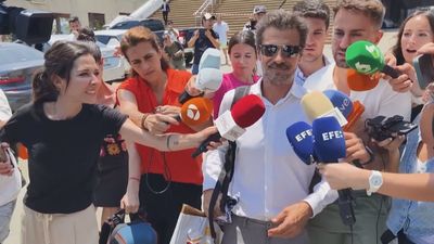 Rodolfo Sancho pide "respeto" durante su asistencia al juicio en Tailandia contra su hijo