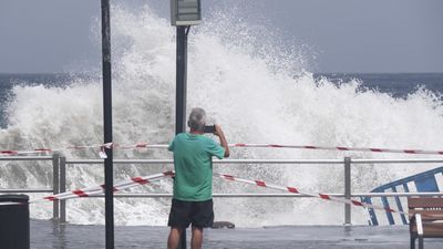 Muere un turista checo tras caer al mar en Tenerife mientras hacía fotos