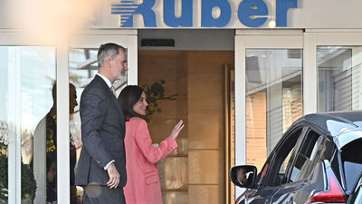 La reina Sofía pasa su tercera noche en el hospital