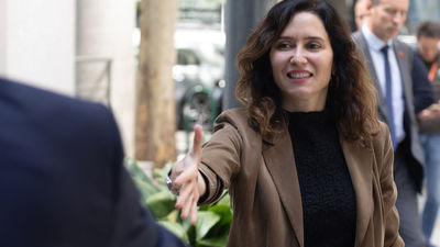 Ayuso anuncia la creación de una oficina para impulsar la IA para reforzar los servicios públicos en Madrid