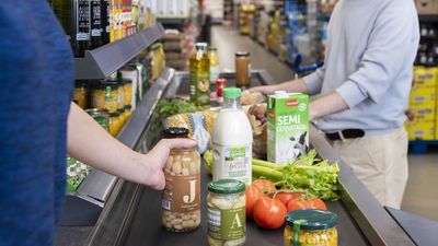 La inflación repunta al 3,2% en marzo y los alimentos se moderan un punto, hasta el 4,3%