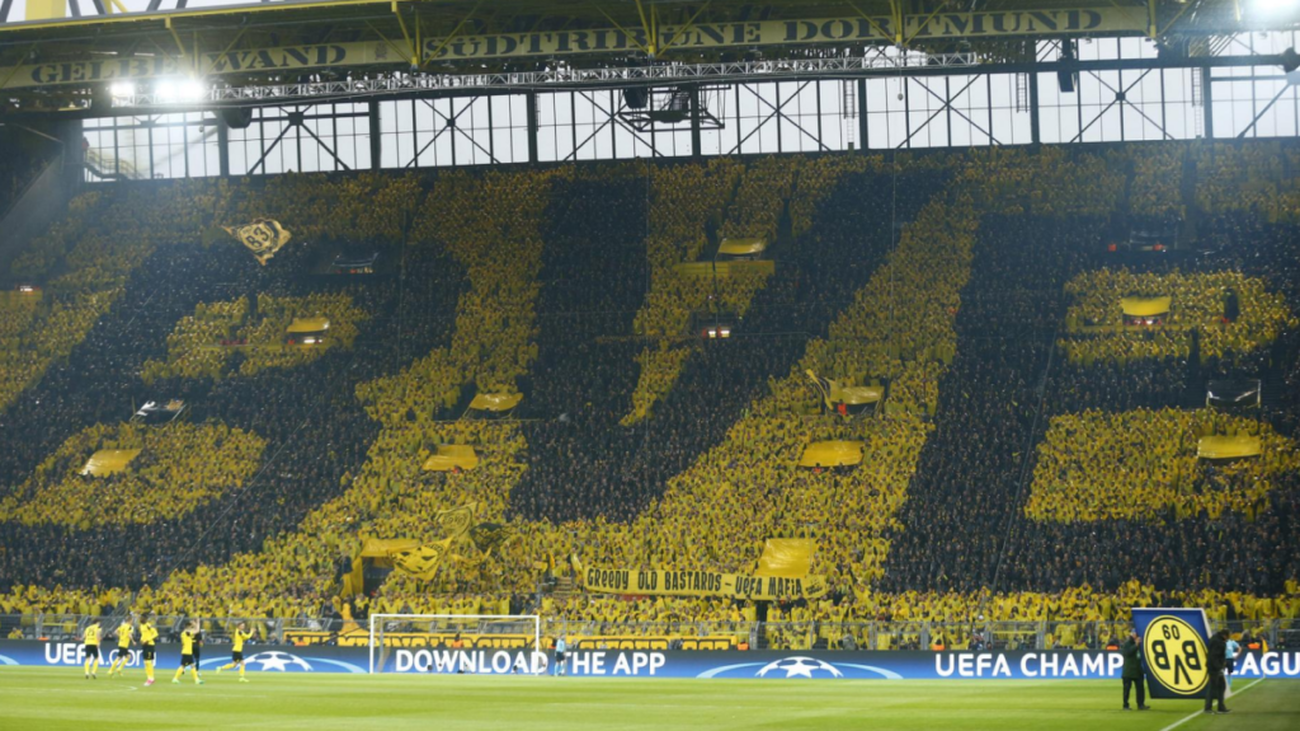El 'muro amarillo' del estadio del Borussia Dortmund