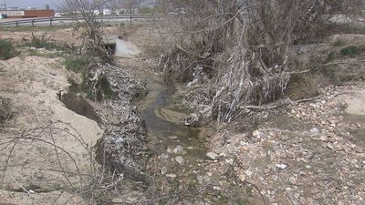 Algete limpia un colector 'colapsado' que provocó inundaciones con las lluvias
