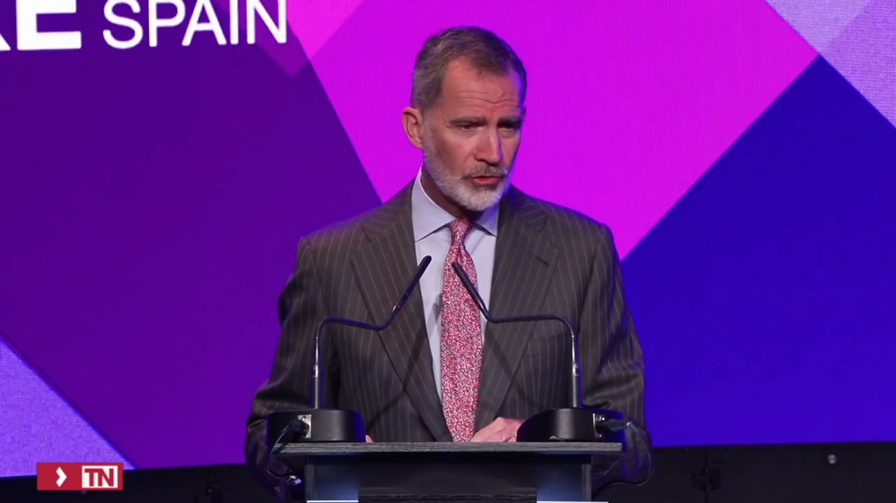 El rey pide "trabajar juntos" en favor de España y "no ir cada uno por su lado"