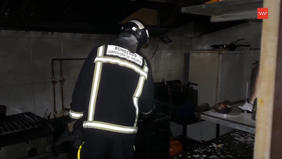 Dos heridos tras arder la cocina de un bar en Getafe