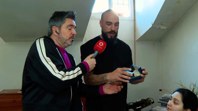 Hablan los okupas de la casa de una anciana en Lavapiés: "Si viene mañana le pediremos perdón y le devolveremos el piso"