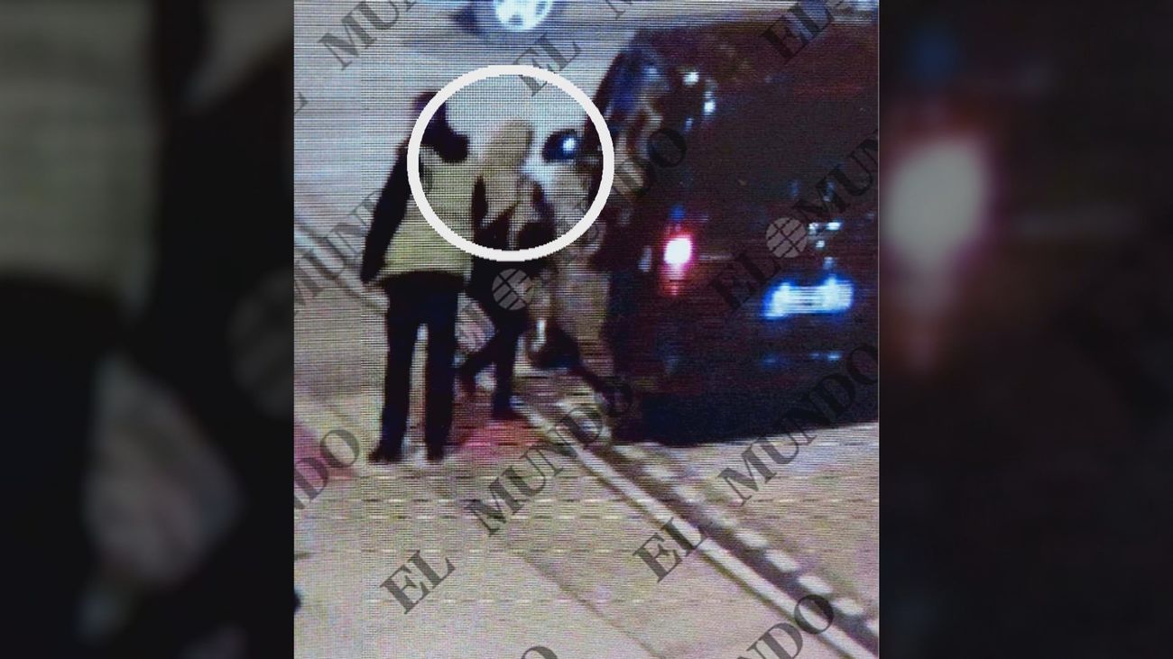 Publicada una foto en la que se ve a la vicepresidenta de Venezuela, Delcy Rodríguez pisar el suelo de Barajas