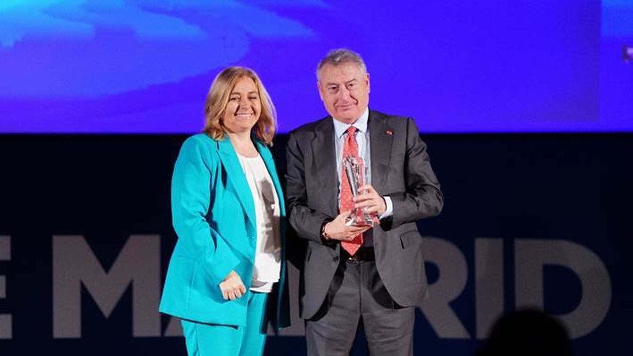 José Antonio Sánchez, Premio MAPOMA 2024 por el apoyo histórico de Telemadrid a la Maratón Popular de Madrid