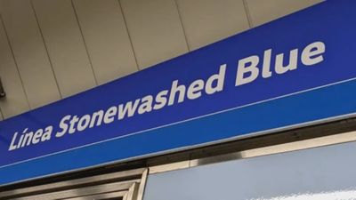 Una campaña publicitaria en la línea 10 del Metro crea confusión entre los usuarios