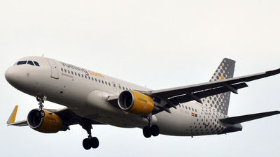 La llegada de viajeros por avión a España crece un 16% hasta marzo y roza los 20 millones