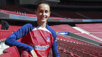 Ainhoa Moraza: "El objetivo del club y del equipo es entrar en la Liga de Campeones"