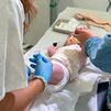 La Comunidad compra 52.000 dosis de la vacuna que inmuniza a los bebés de menos de 6 meses contra la bronquiolitis