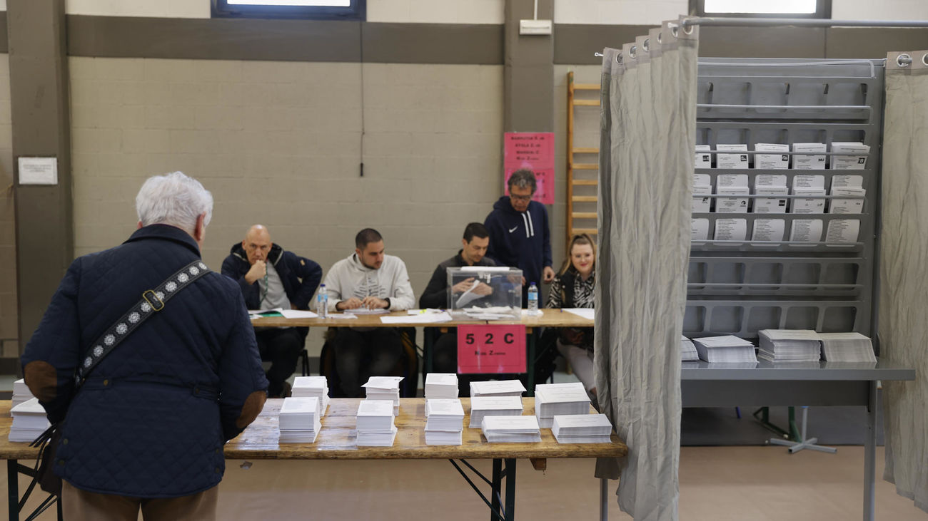 Directo:  Todos los candidatos votan con una llamada a la participación en las elecciones vascas