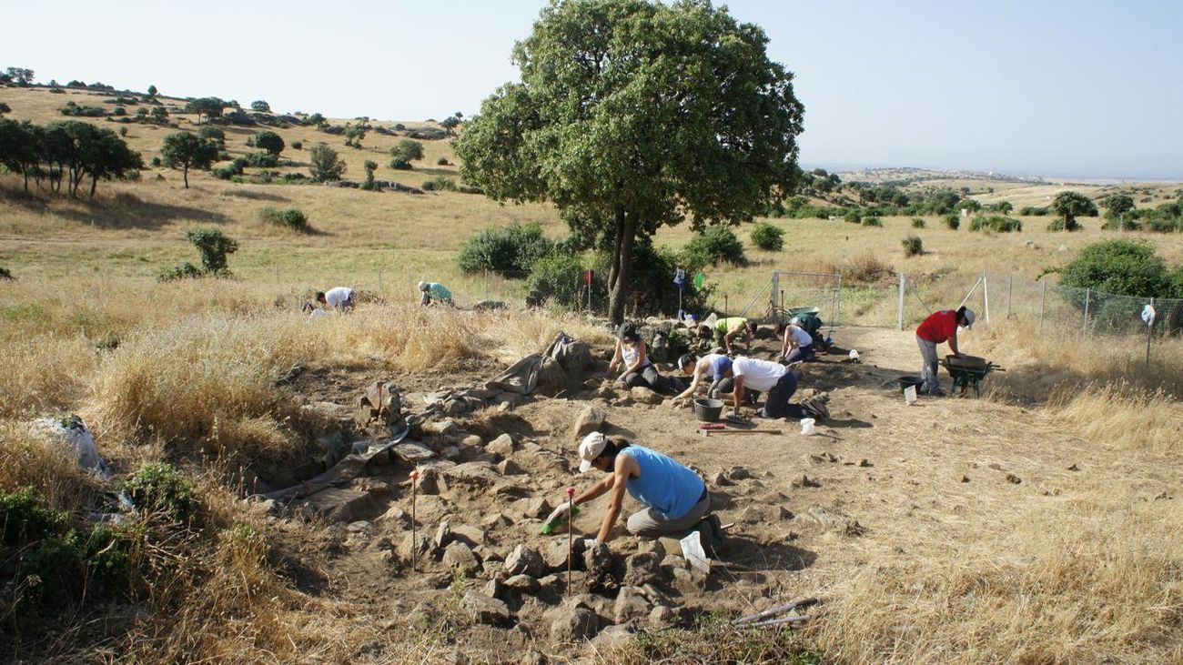 Excavación arqueológica en Colmenar Viejo