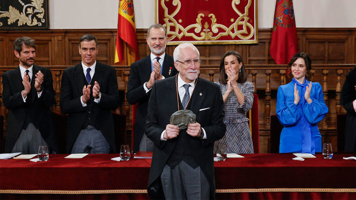 El premio Cervantes, Luis Mateo Diez