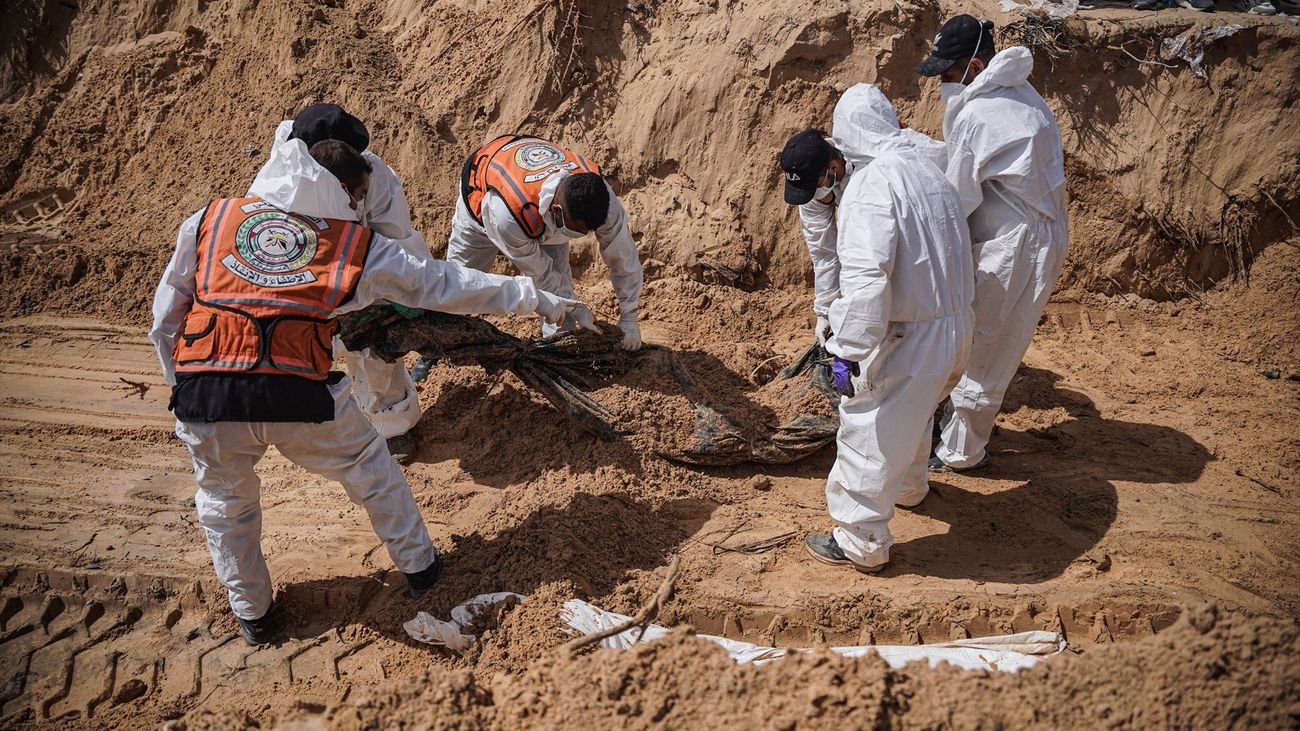 La ONU pide investigar los crímenes en los hospitales de Gaza donde se encontraron fosas comunes