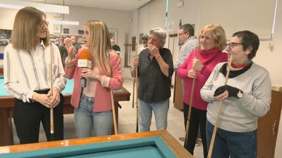 Las billaristas de Tetuán buscan más jugadoras