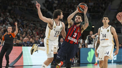 90-74. El Real Madrid arrolla al Baskonia en los playoffs y Llull hace historia en la Euroliga