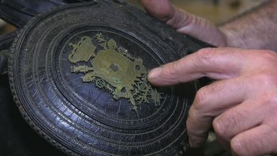 ¿Cuál es la labor del guarnicionero real?