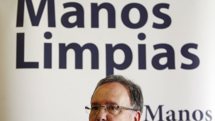 Manos Limpias anuncia nuevas pruebas contra Pedro Sánchez como "encubridor" de Begoña Gómez
