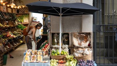 El comercio minorista recorta sus ventas en marzo  un  1,6% tras 15 meses de alzas