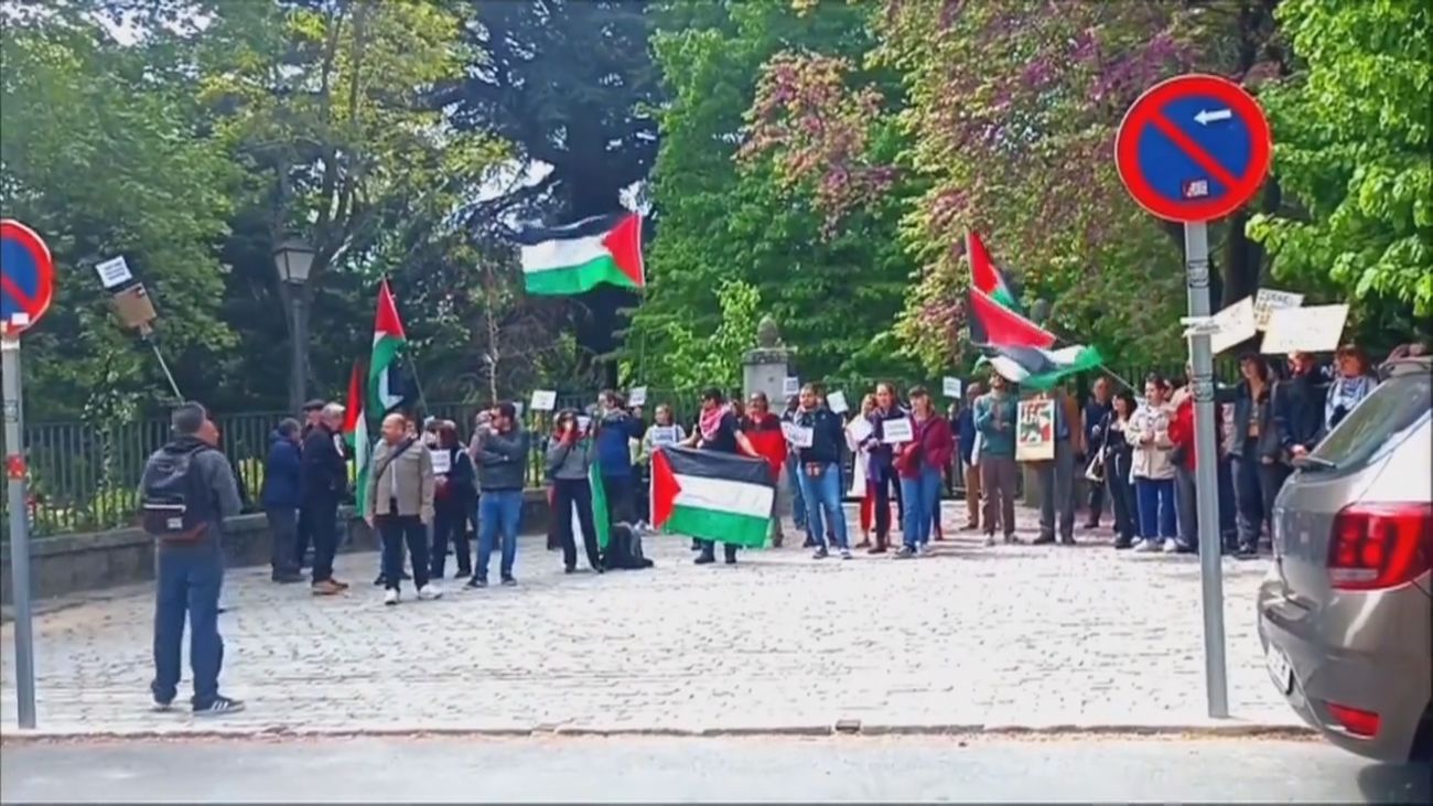 Activistas propalestinos boicotean una conferencia israelí en San Lorenzo de El Escorial