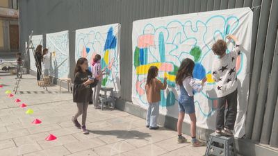 Pinta Malasaña decora el barrio con las creaciones de más de un centenar de artistas
