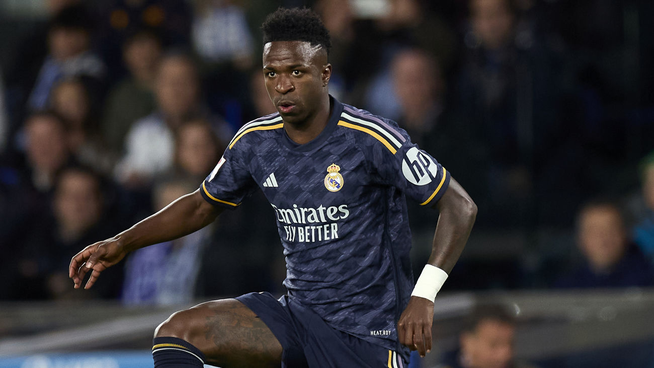 Una juez investiga los insultos racistas de dos aficionados del Barça a Vinicius