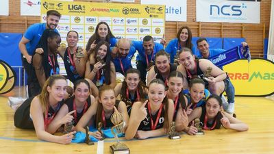 Estudiantes se corona ante un gran Alcobendas en la Liga Ahorramas júnior femenina