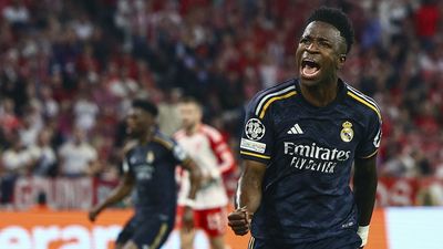 2-2. El Real Madrid empata en Munich con un doblete de Vinicius y deja todo para el Bernabéu