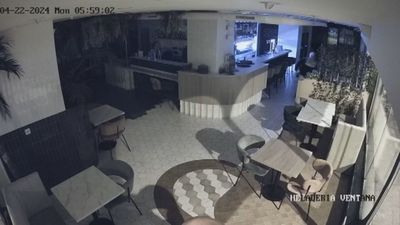 Oleada de robos en negocios de Valdebebas en el último mes