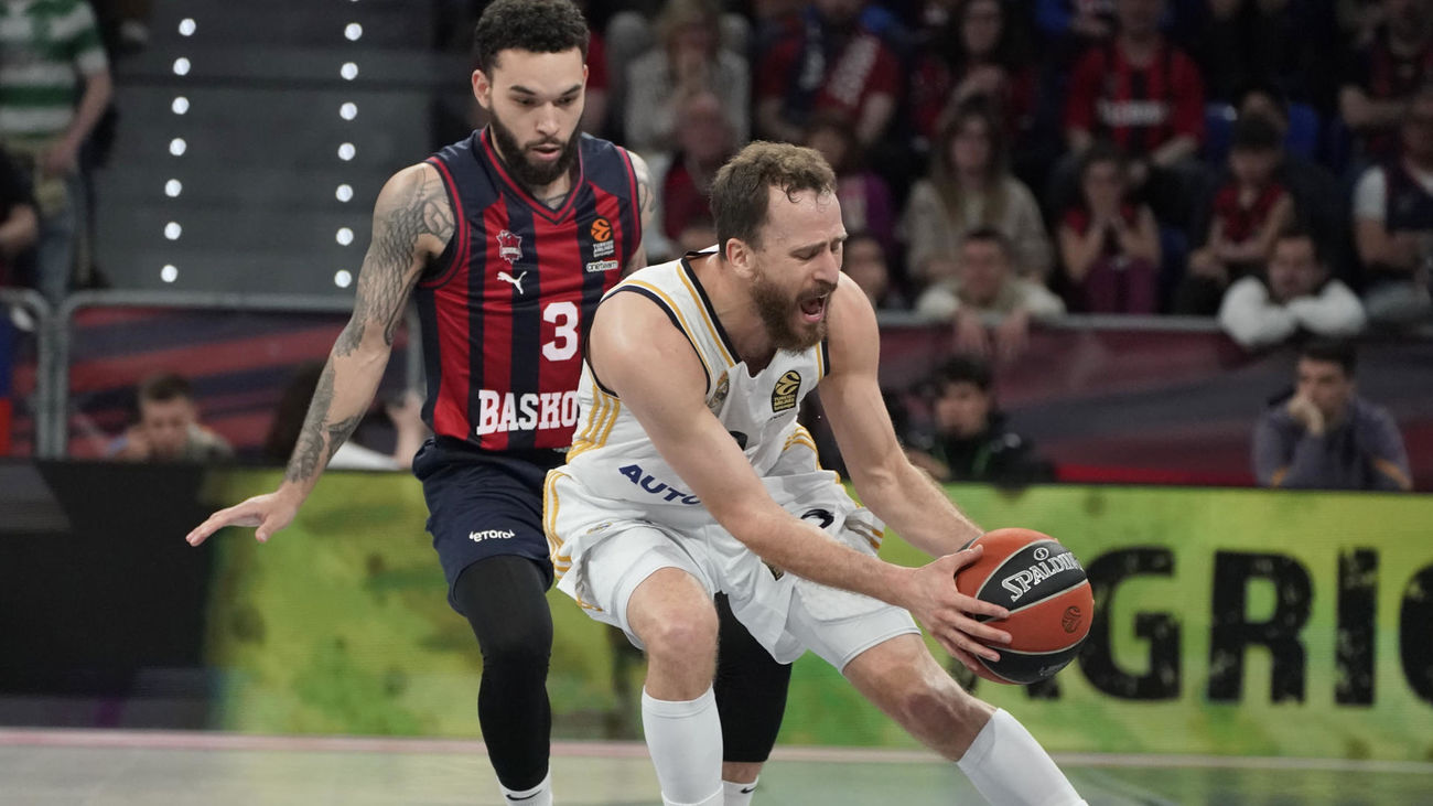 Sergio Rodríguez ante ell Baskonia