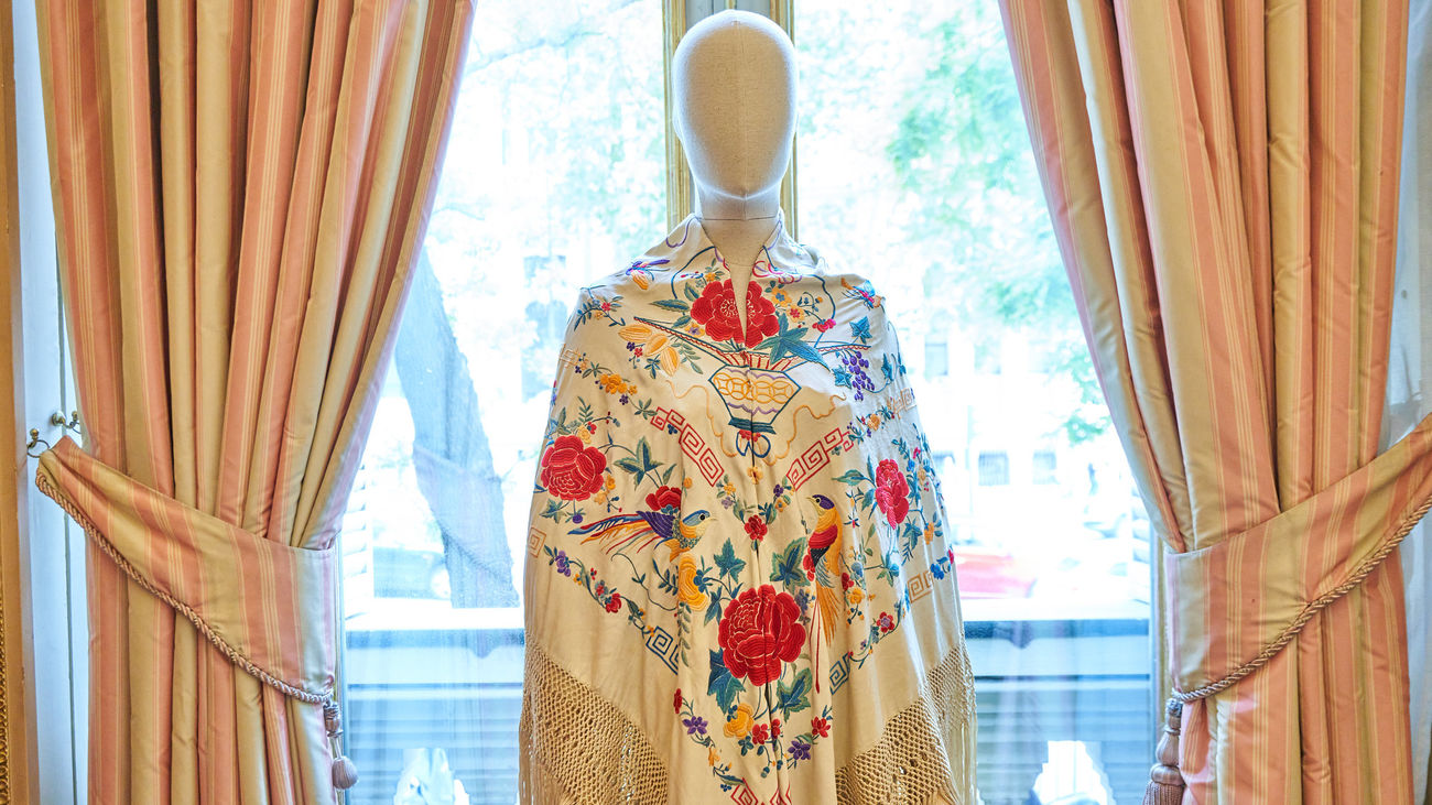 Un recorrido por 'La ruta del mantón de Manila' en la Casa de América