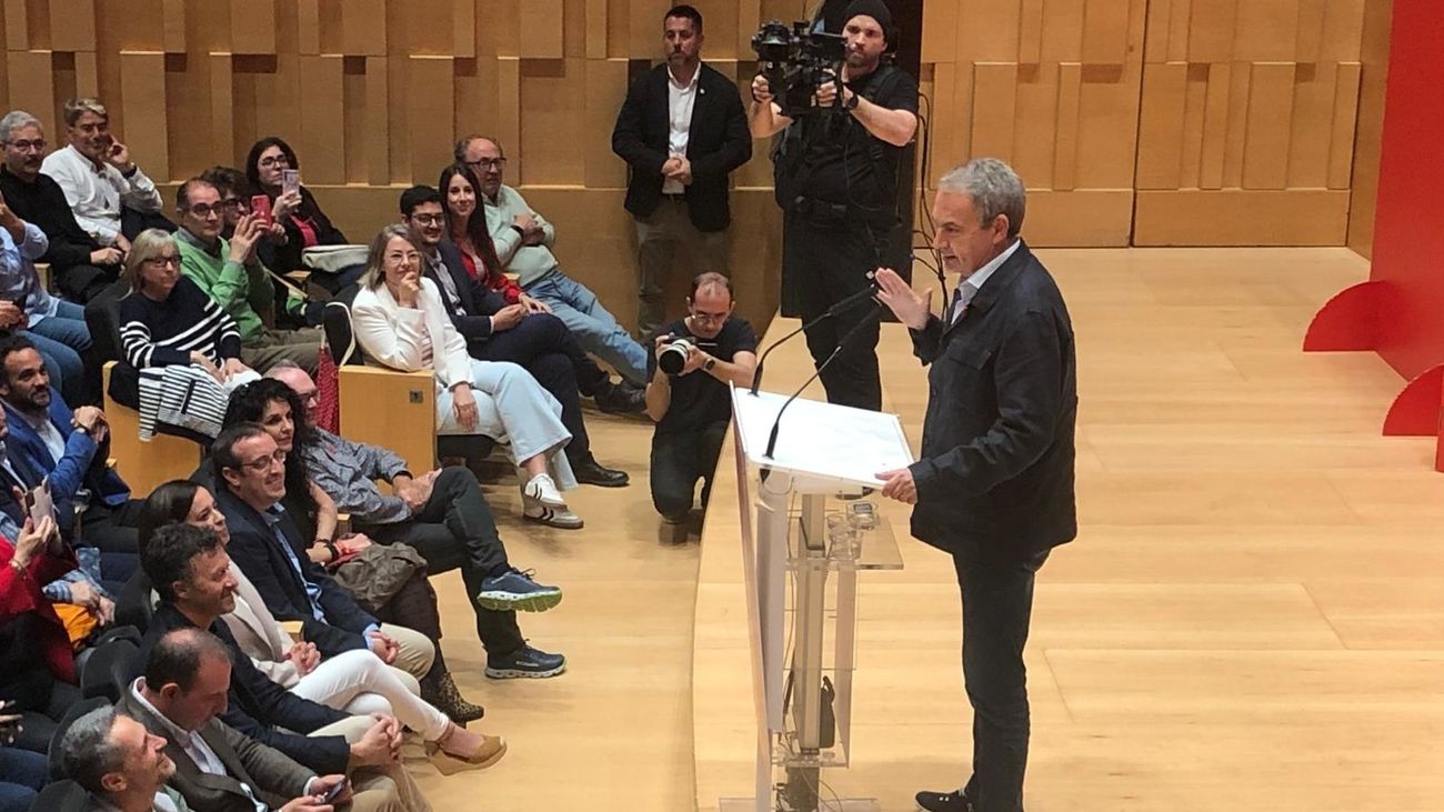 José Luis Rodríguez Zapatero en un mitin del PSC en Cataluña