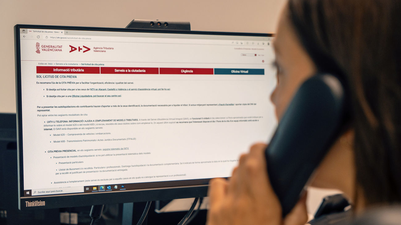 Ya se puede presentar la declaración de la Renta por teléfono