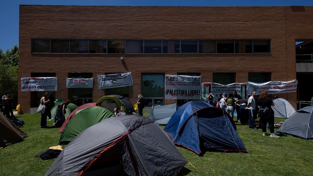 Unos 200 estudiantes acampan en la Complutense para pedir el fin de la guerra en Gaza