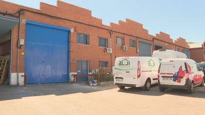 La Policía no descarta la mano prorrusa en el incendio de una nave de Fuenlabrada